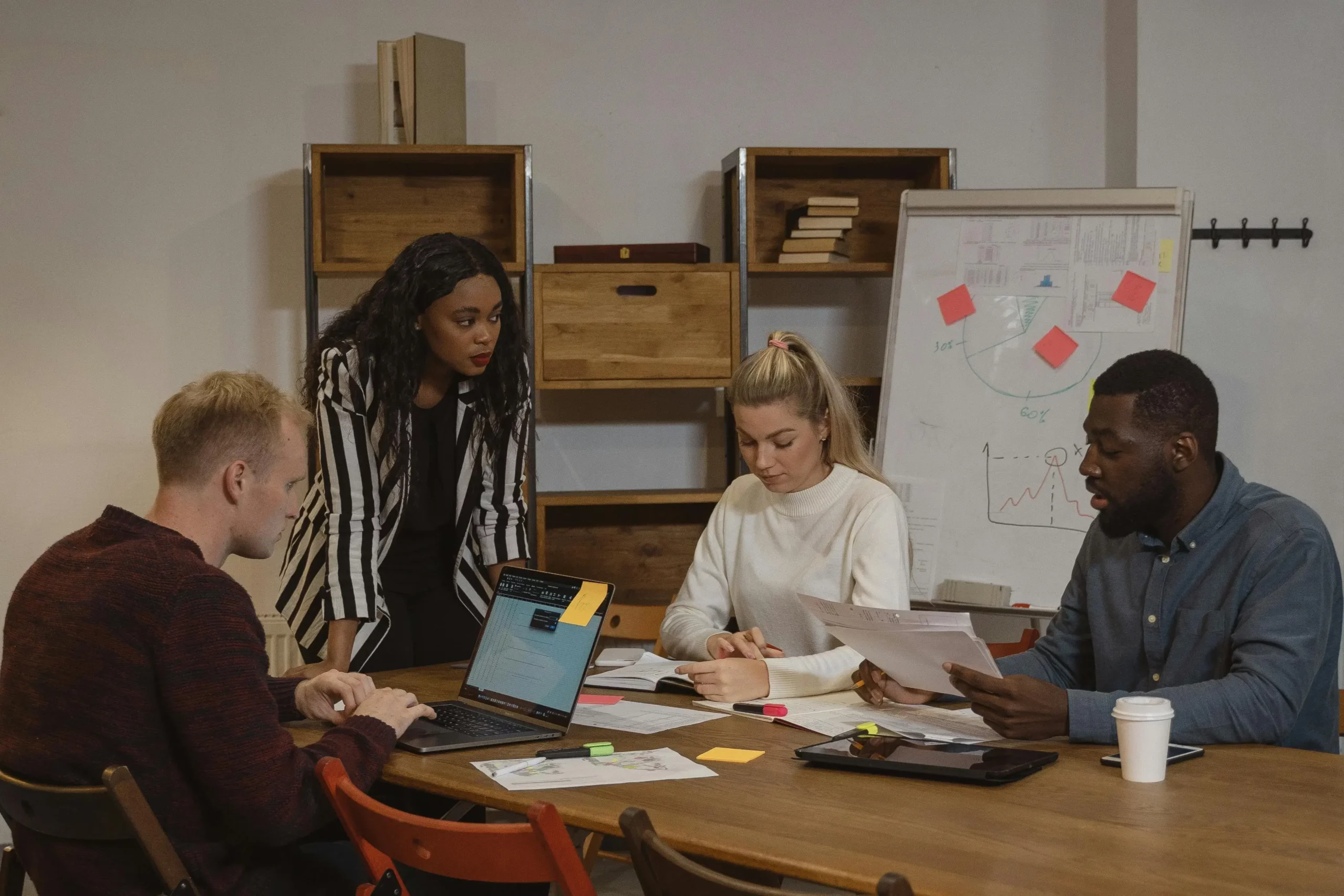 pexels-tima-miroshnichenko-5685821 (1) reunion-en-entrprise